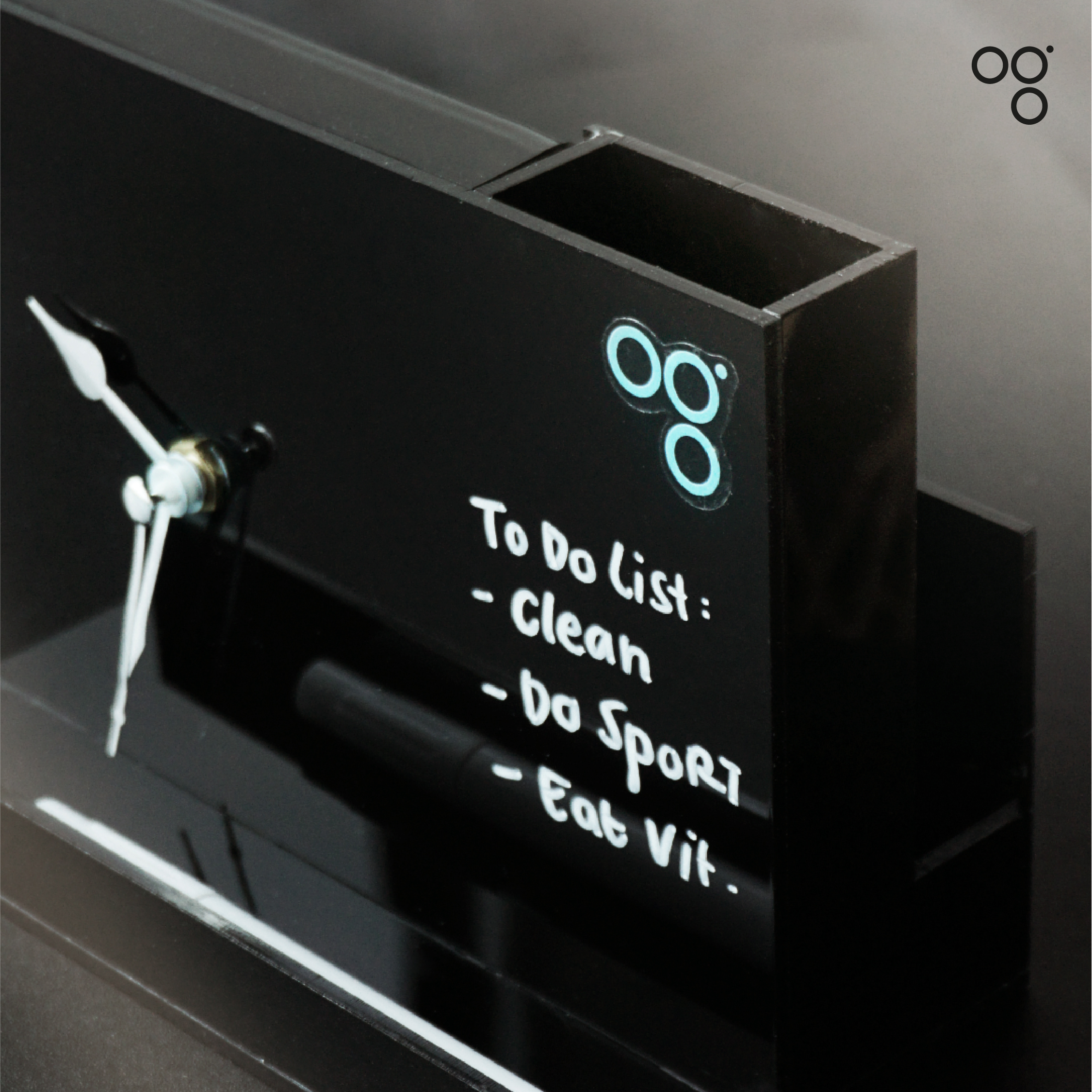 Pen Holder 4